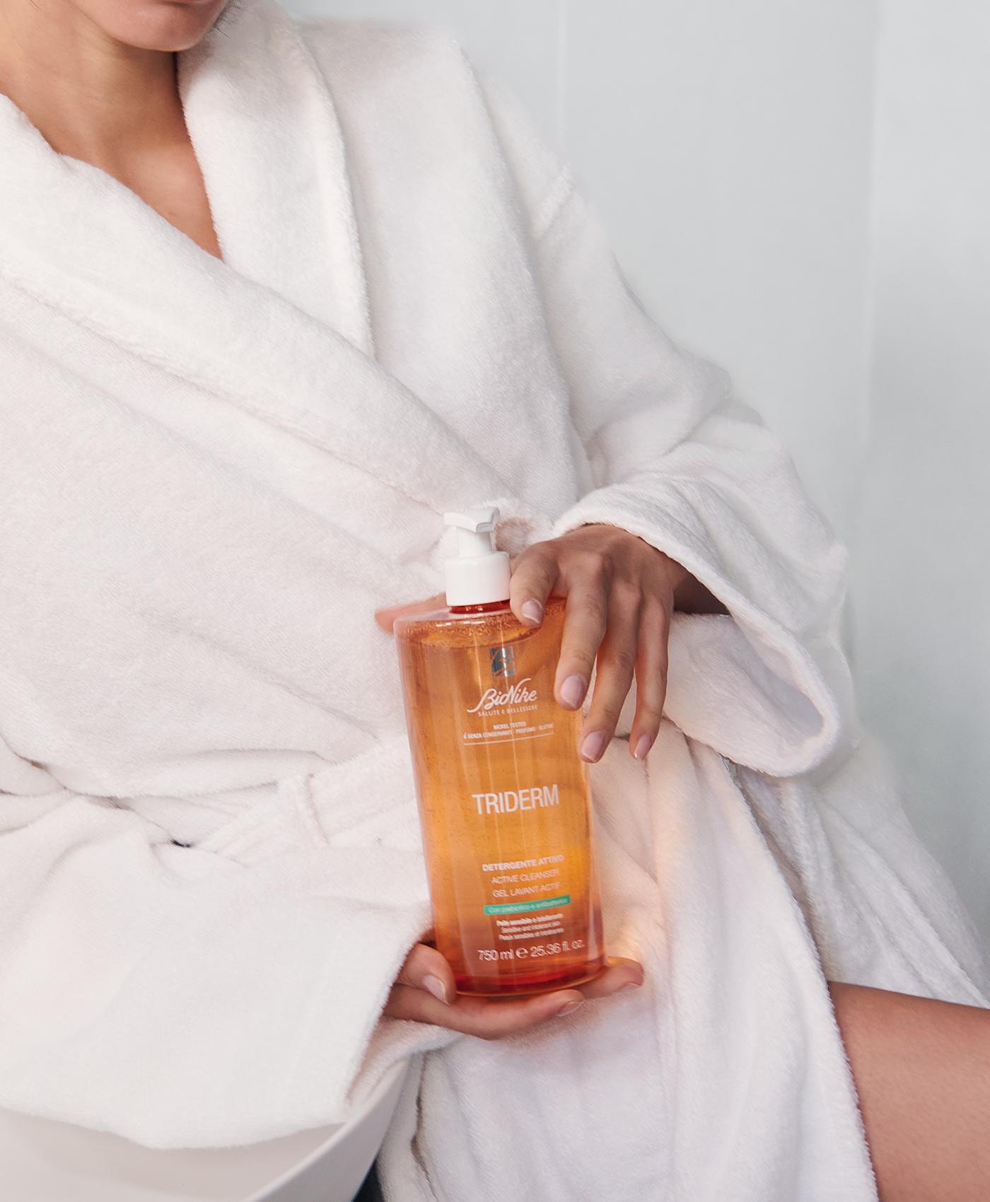 Active Cleanser With prebiotic and antibacterial agent BioNike