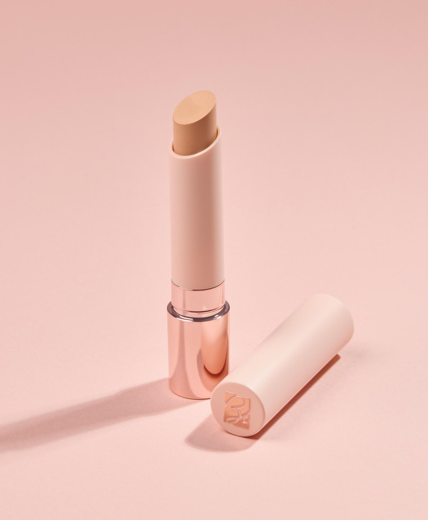 Anti-Blemish Correttore in Stick thumbnail