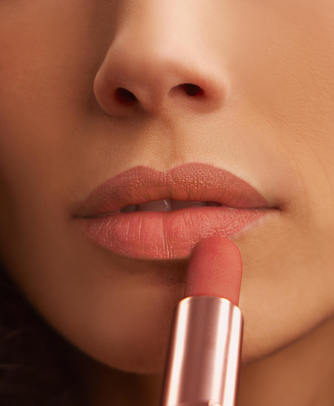 Rossetto ultra-opaco thumbnail