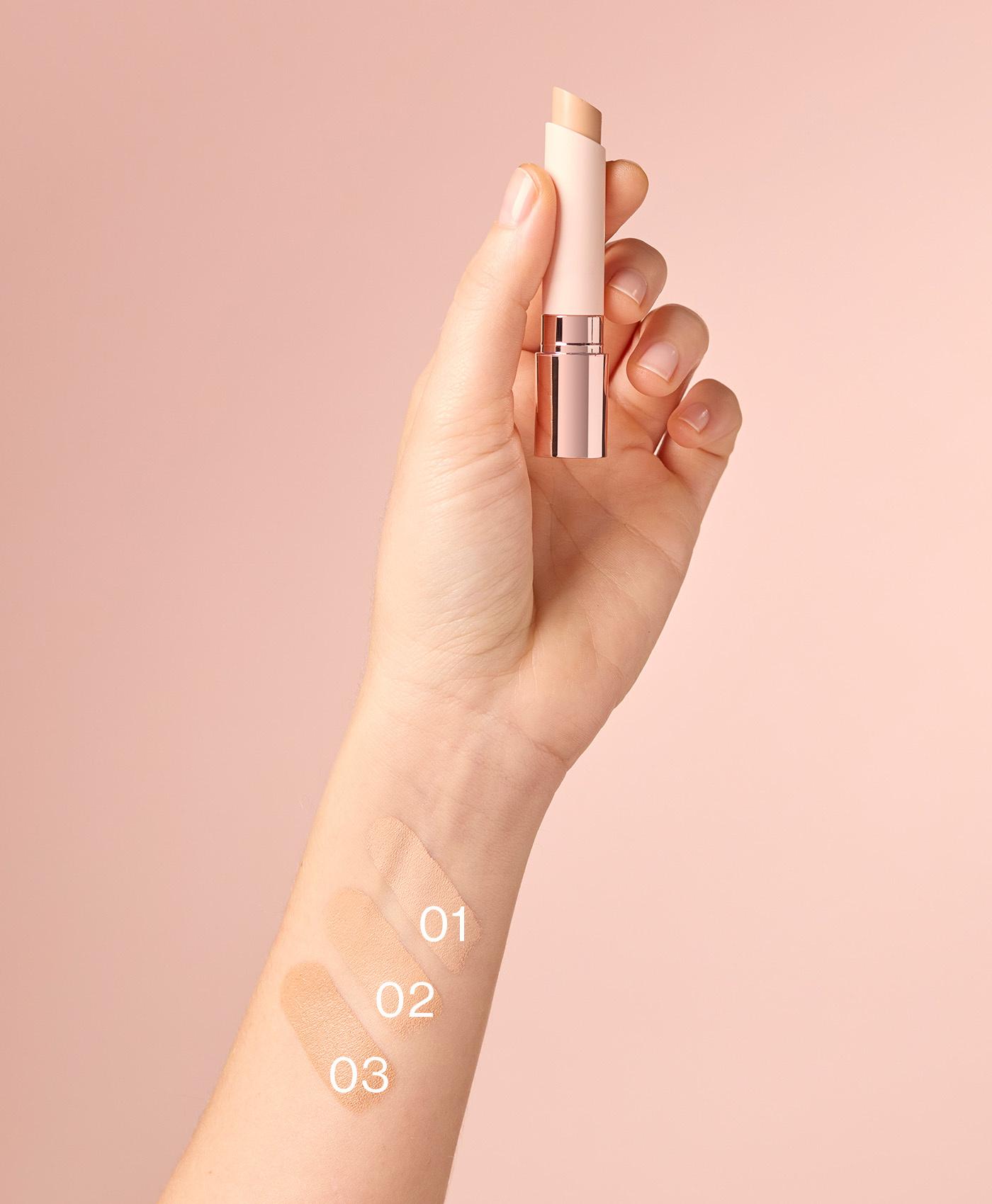 Anti-Blemish Correttore in Stick thumbnail