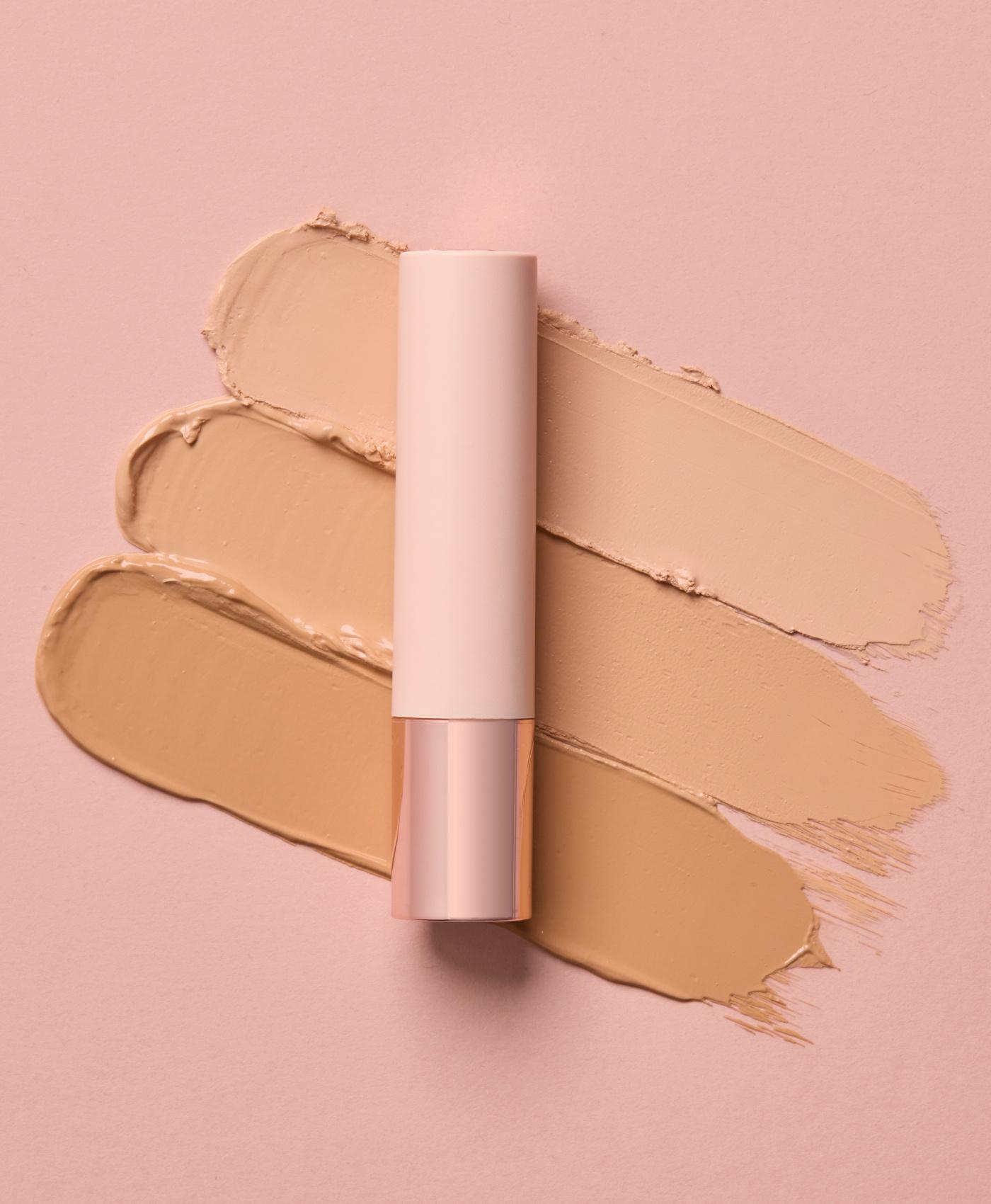 Anti-Blemish Correttore in Stick thumbnail