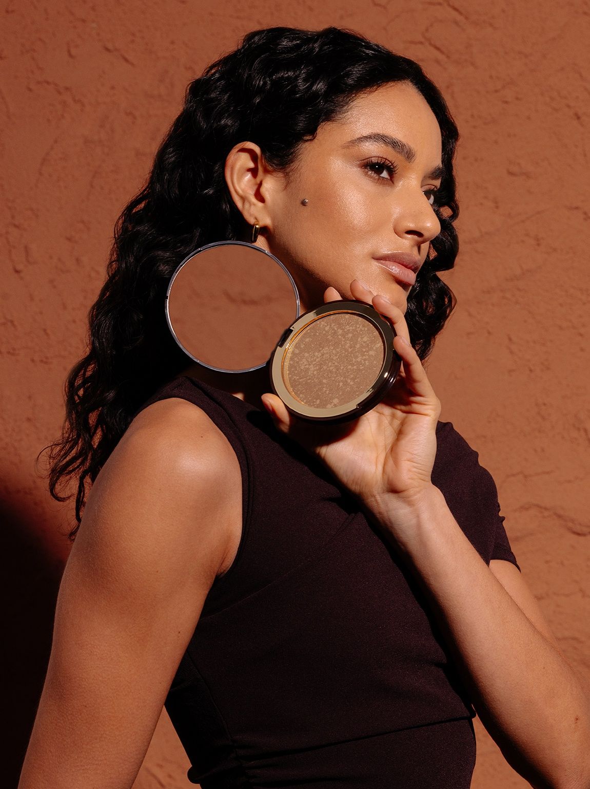 Ridefinisci il tuo concetto di luminosità con il Bronze Kit Golden Moon.