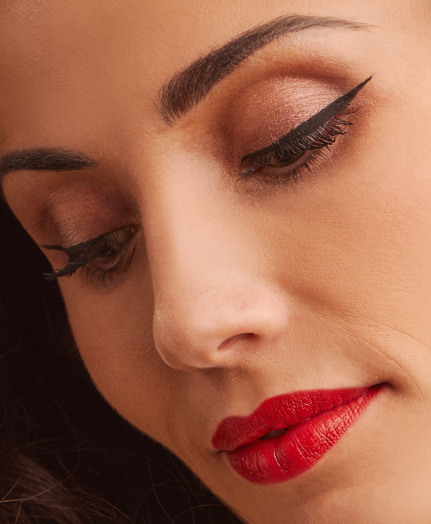 HIGH DEFINITION EYELINER thumbnail