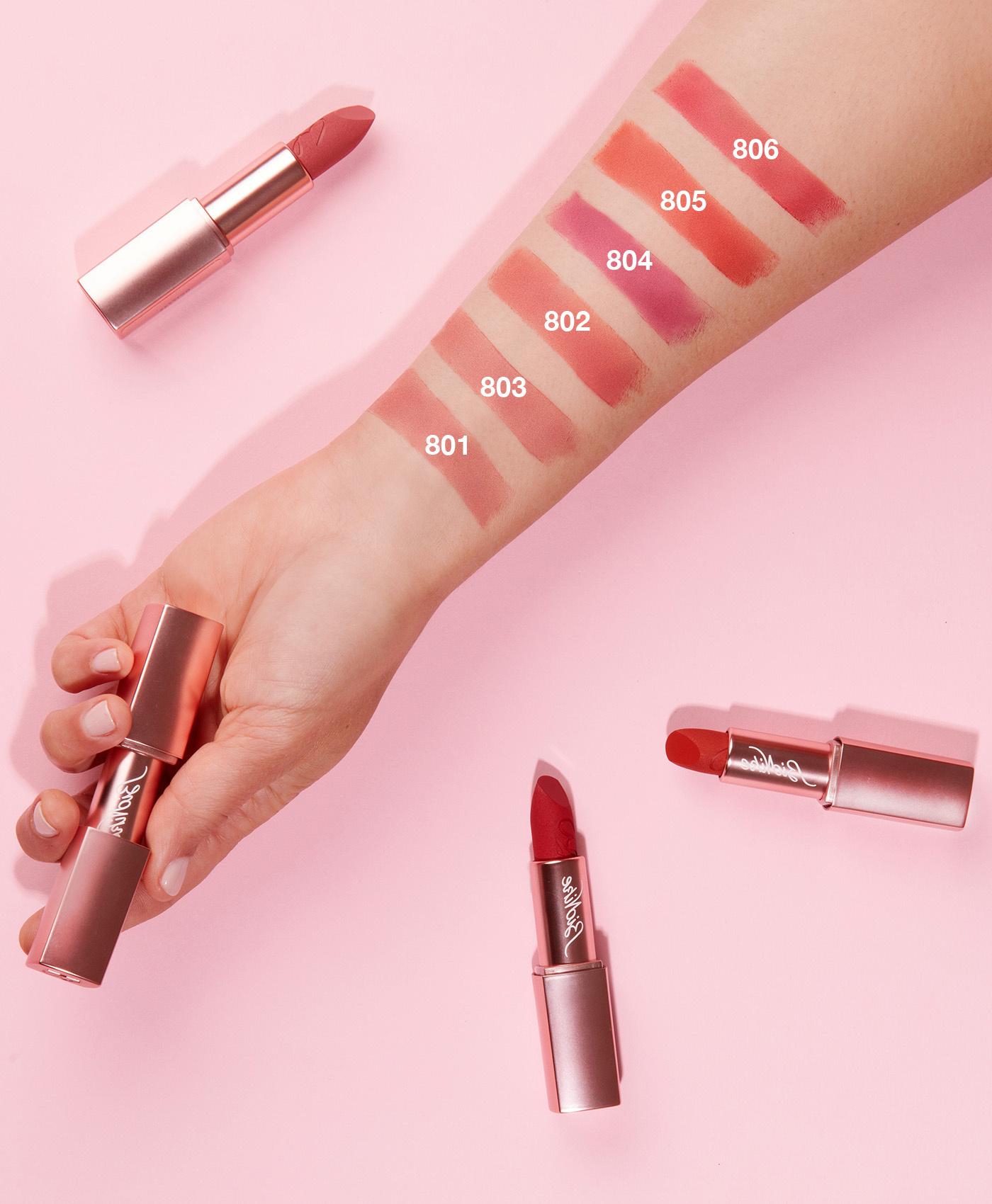 ULTRA-OPAQUE LIPSTICK